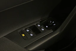harmaa Volkswagen Taigo 2025 kuva 14.