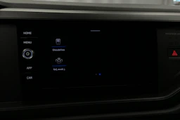 harmaa Volkswagen Taigo 2025 kuva 18.