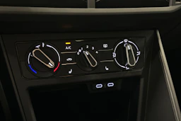 harmaa Volkswagen Taigo 2025 kuva 26.