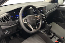 sininen Volkswagen Taigo 2025 kuva 6.