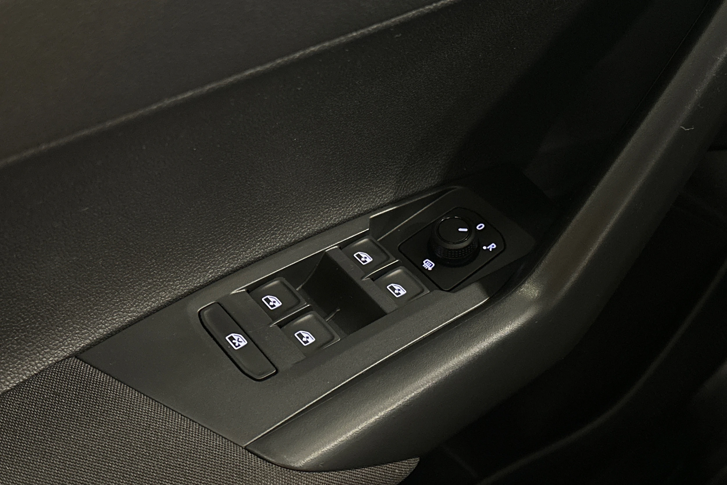 sininen Volkswagen Taigo 2025 kuva 14.