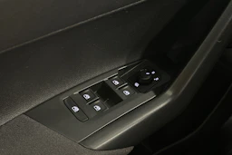 sininen Volkswagen Taigo 2025 kuva 14.