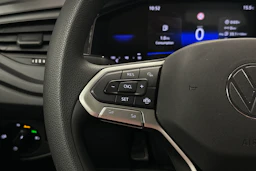 sininen Volkswagen Taigo 2025 kuva 11.