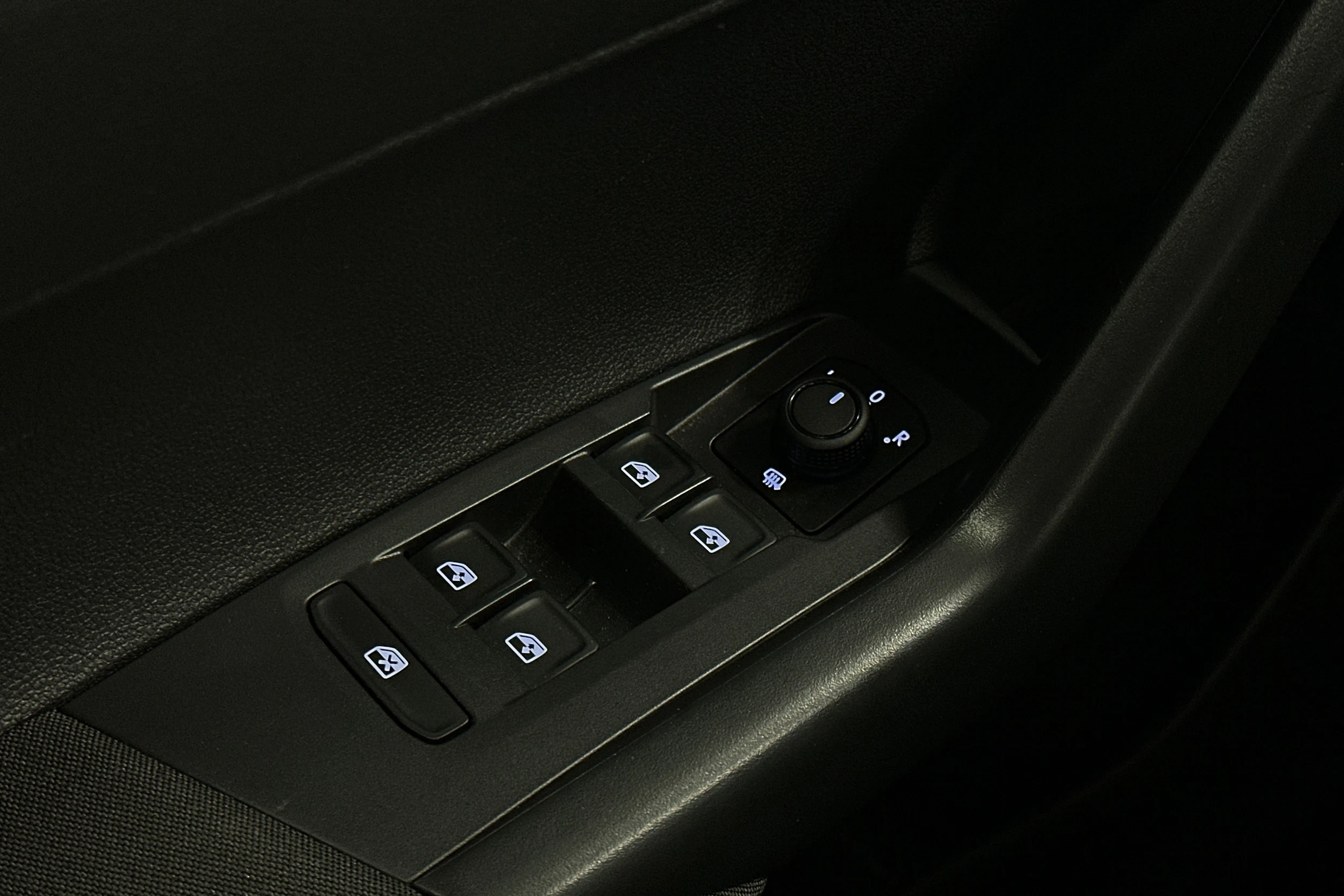 sininen Volkswagen Taigo 2025 kuva 14.