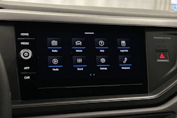 sininen Volkswagen Taigo 2025 kuva 16.