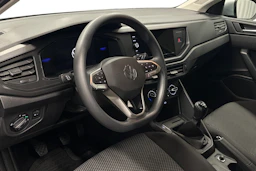 harmaa Volkswagen Taigo 2025 kuva 6.