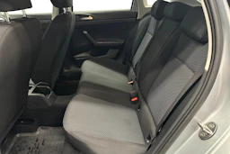 harmaa Volkswagen Taigo 2025 kuva 8.