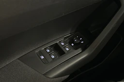 harmaa Volkswagen Taigo 2025 kuva 14.