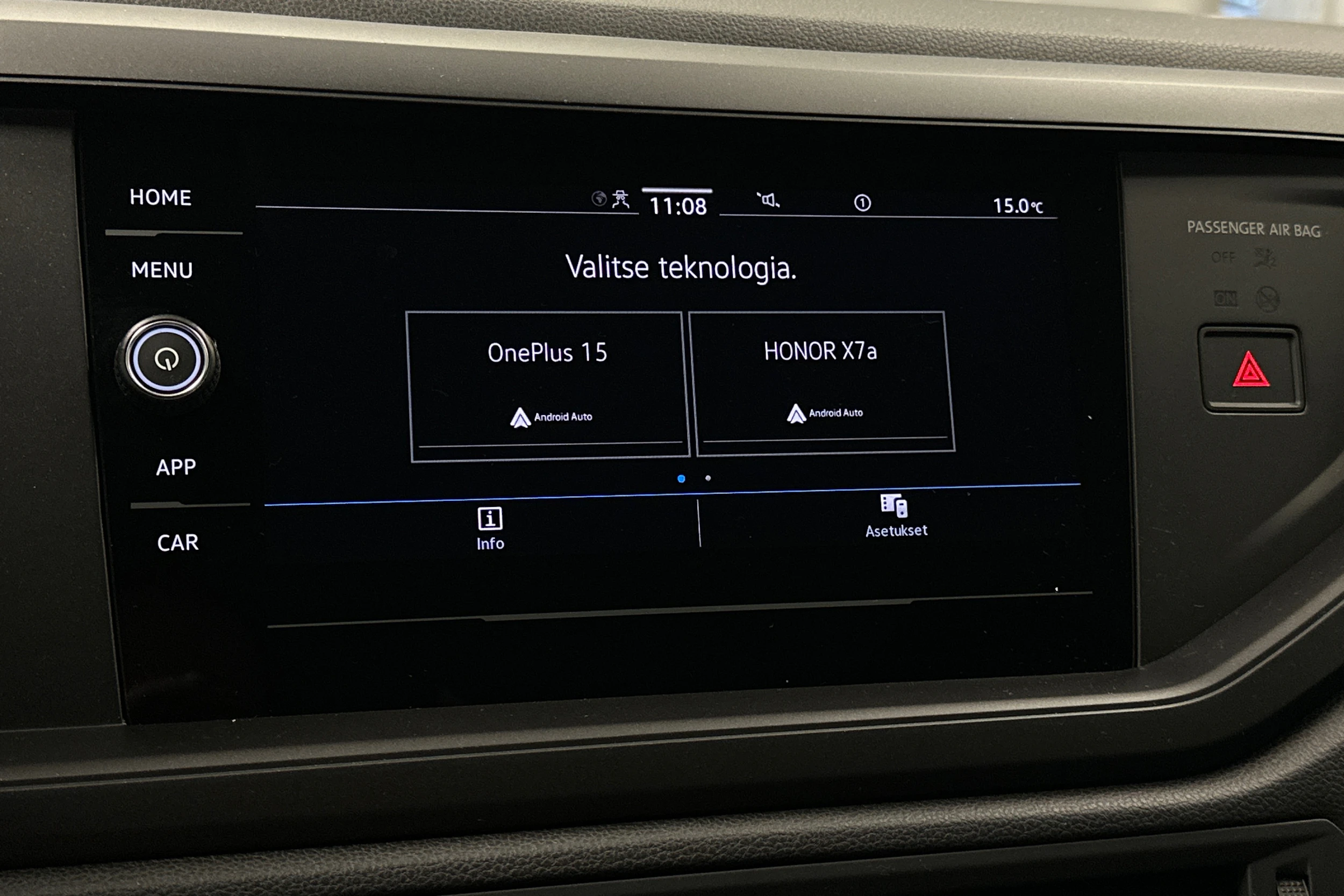 harmaa Volkswagen Taigo 2025 kuva 20.