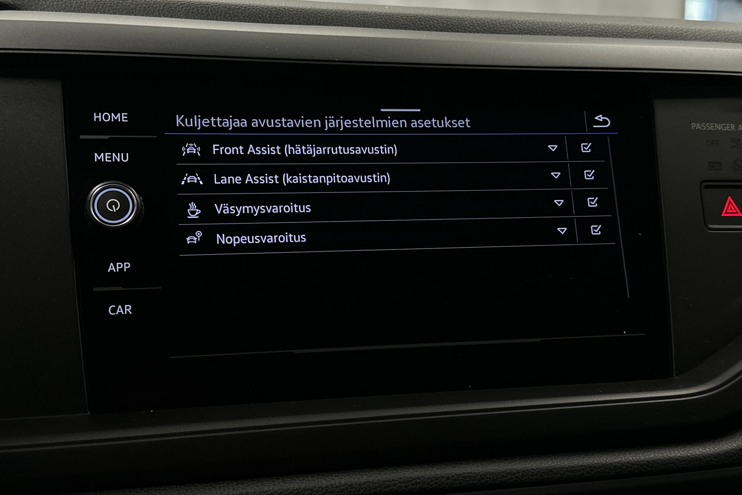 harmaa Volkswagen Taigo 2025 kuva 23.