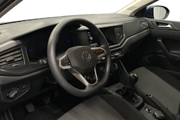 sininen Volkswagen Taigo 2025 kuva 6.