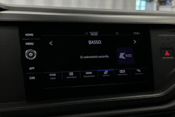 sininen Volkswagen Taigo 2025 kuva 17.