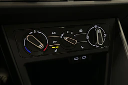 sininen Volkswagen Taigo 2025 kuva 23.