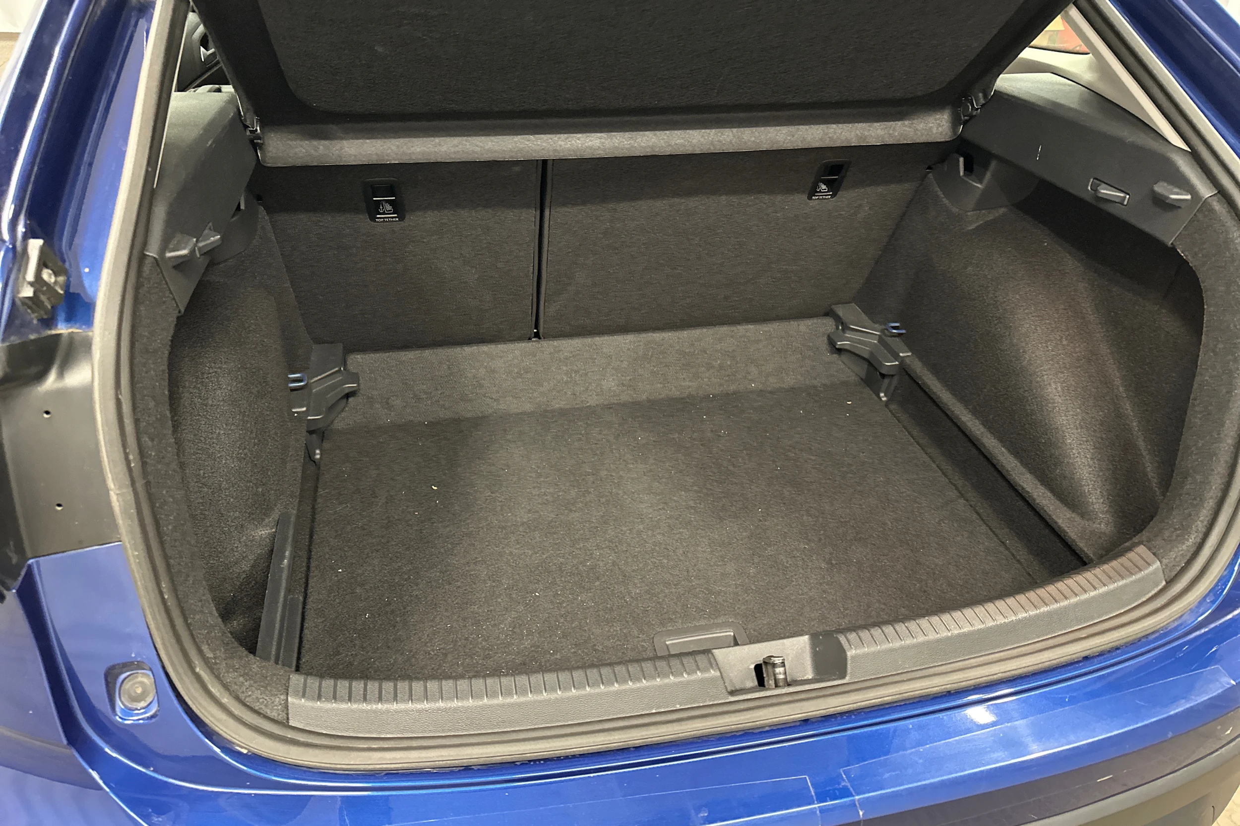 sininen Volkswagen Taigo 2025 kuva 25.