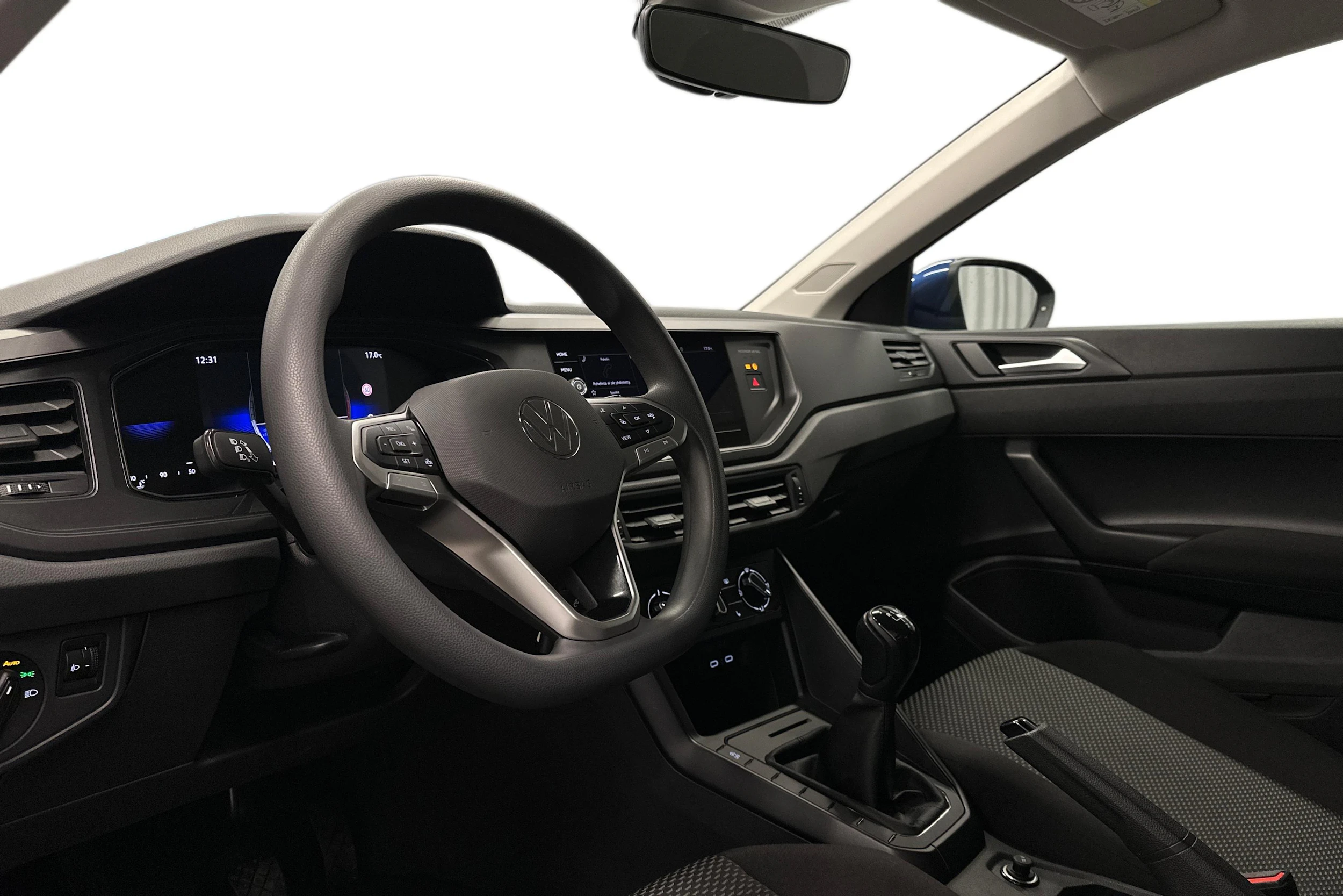 sininen Volkswagen Taigo 2025 kuva 6.