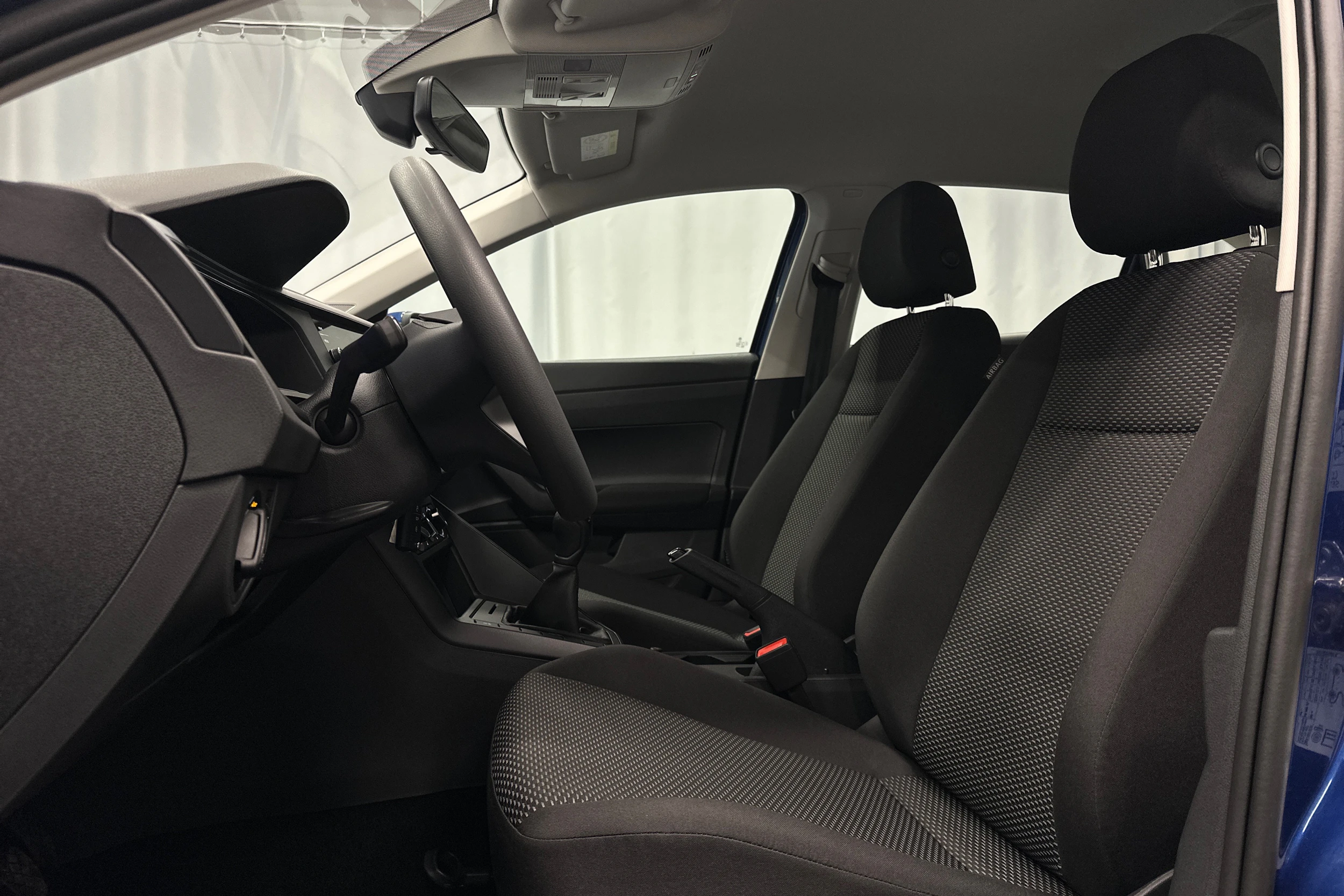sininen Volkswagen Taigo 2025 kuva 12.