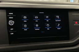 sininen Volkswagen Taigo 2025 kuva 16.