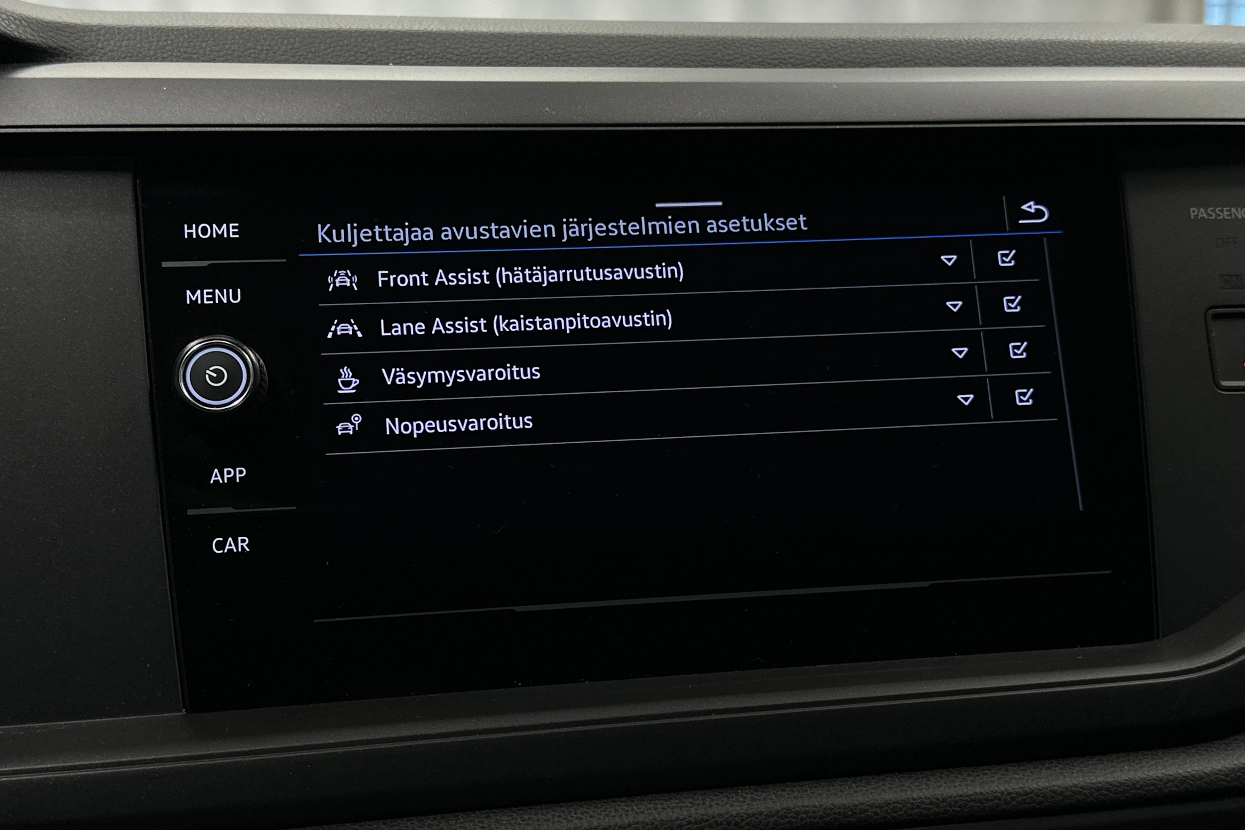 sininen Volkswagen Taigo 2025 kuva 23.