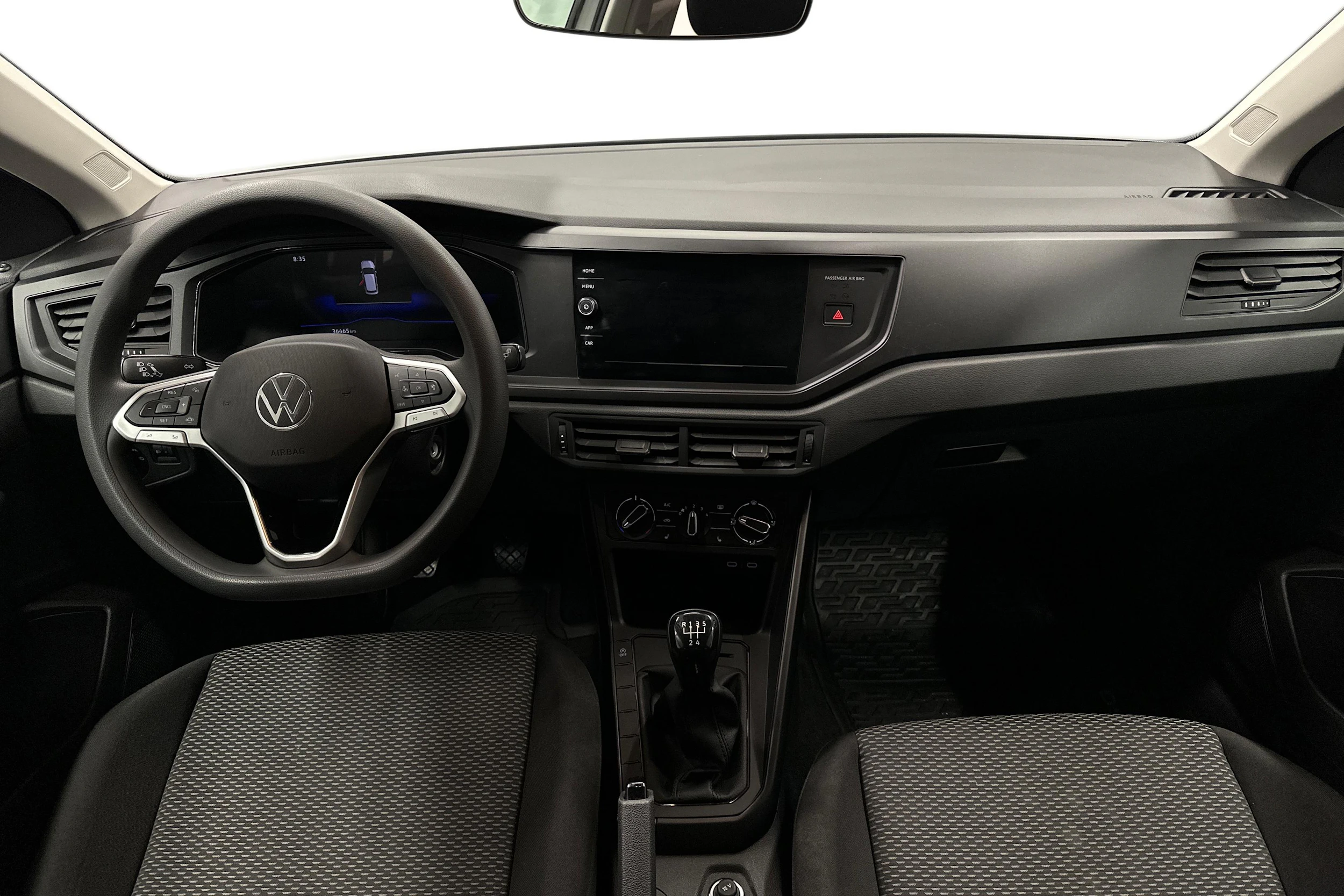 harmaa Volkswagen Taigo 2025 kuva 7.