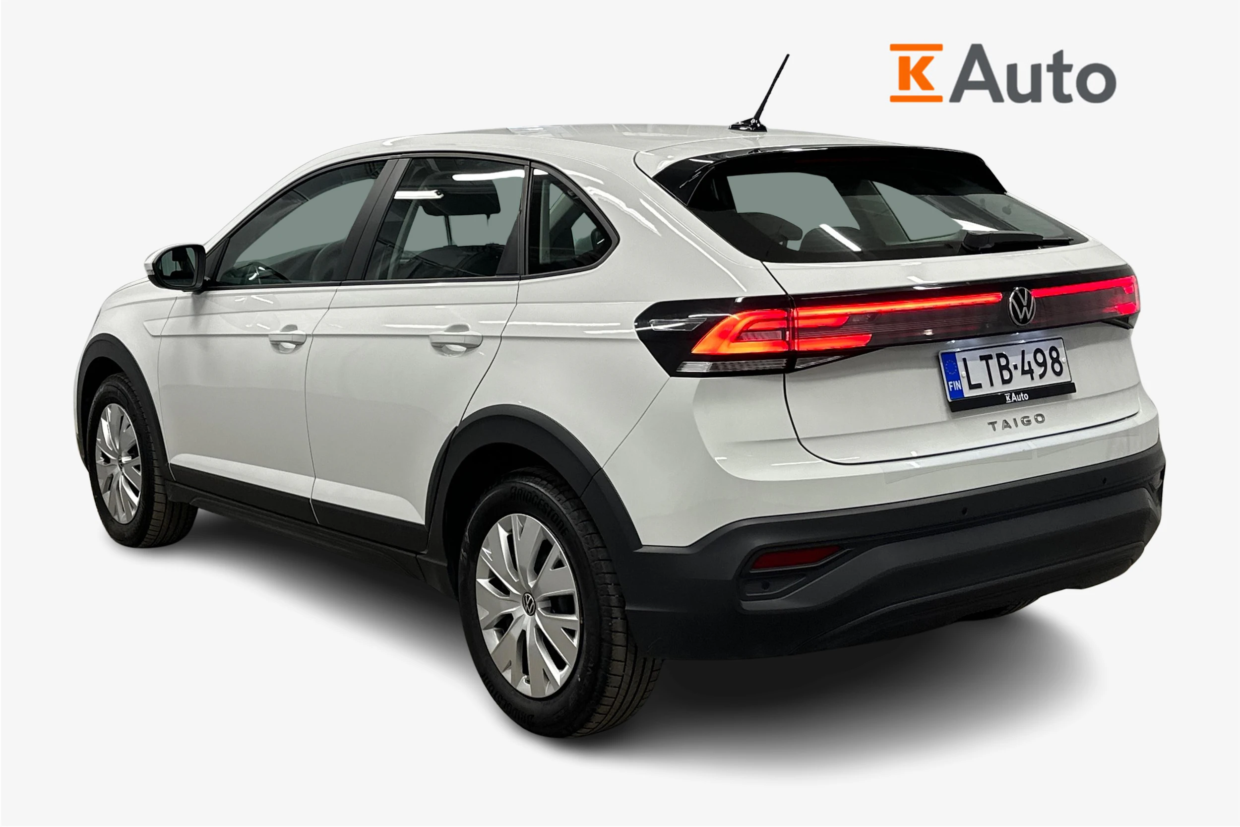 valkoinen Volkswagen Taigo 2025 kuva 2.