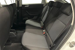 valkoinen Volkswagen Taigo 2025 kuva 8.