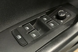 harmaa Volkswagen Taigo 2025 kuva 19.