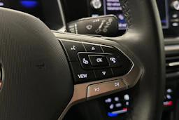 harmaa Volkswagen Taigo 2025 kuva 22.