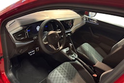 punainen Volkswagen Taigo 2025 kuva 6.