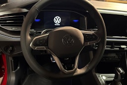 punainen Volkswagen Taigo 2025 kuva 11.