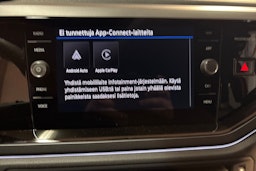 punainen Volkswagen Taigo 2025 kuva 15.