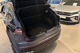 harmaa Volkswagen Taigo 2025 kuva 11.