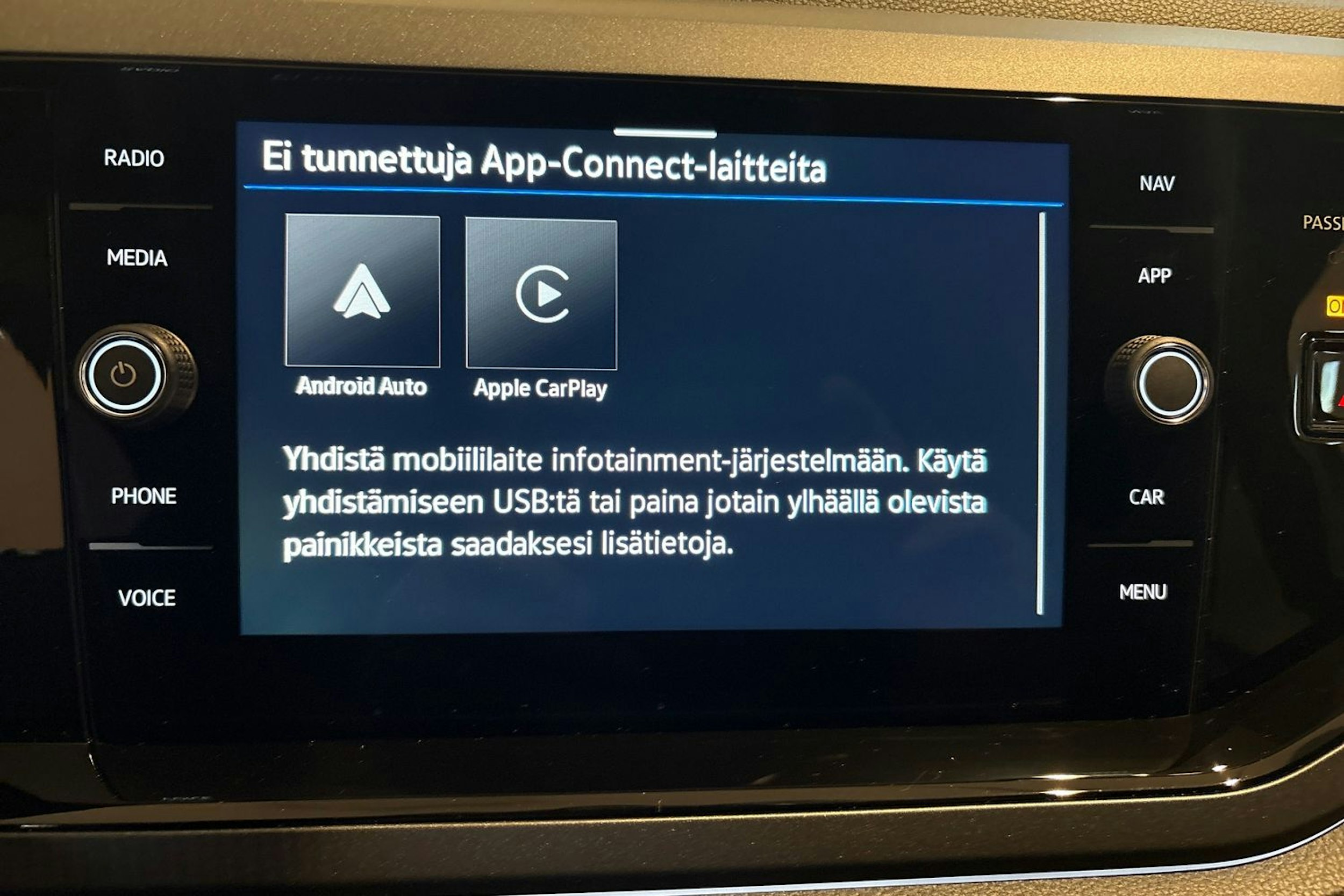 harmaa Volkswagen Taigo 2025 kuva 14.