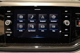 punainen Volkswagen Taigo 2025 kuva 15.