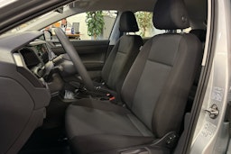 met. harmaa Volkswagen Taigo 2025 kuva 8.