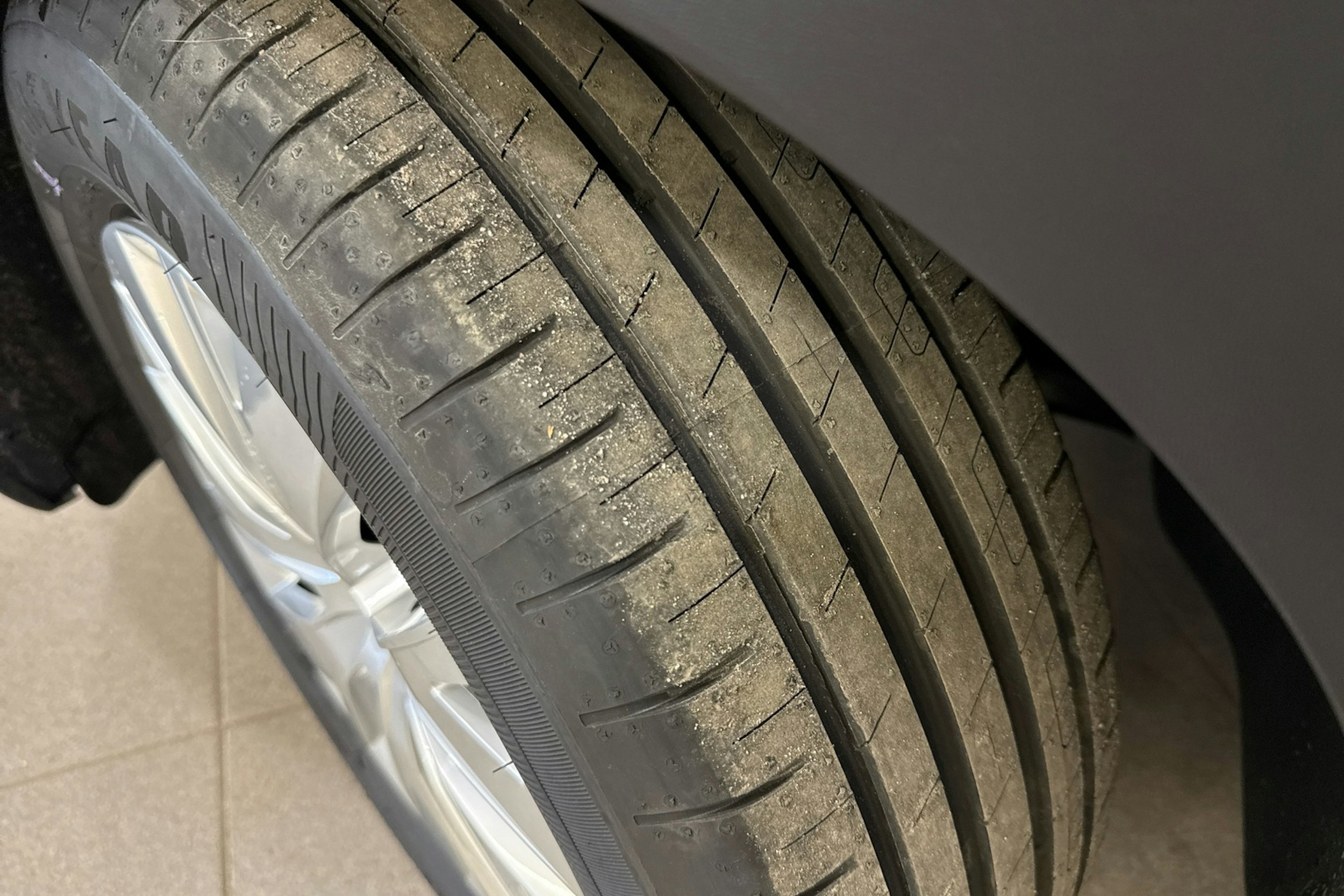met. harmaa Volkswagen Taigo 2025 kuva 10.