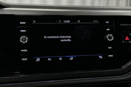 harmaa Volkswagen Taigo 2025 kuva 21.