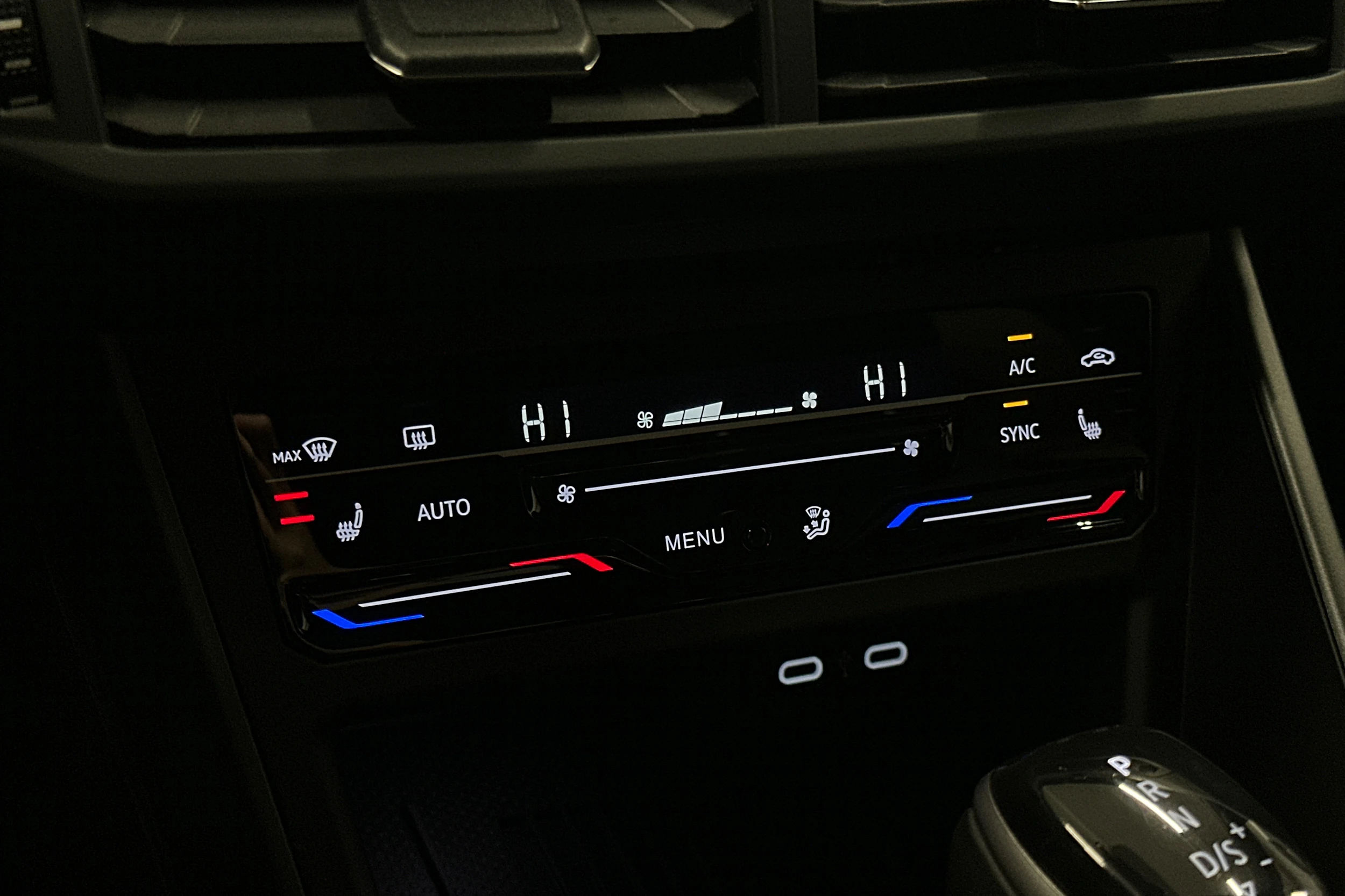 harmaa Volkswagen Taigo 2025 kuva 25.