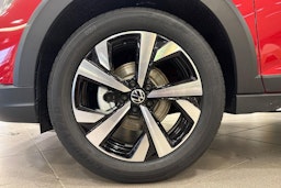 met. punainen Volkswagen Taigo 2025 kuva 10.