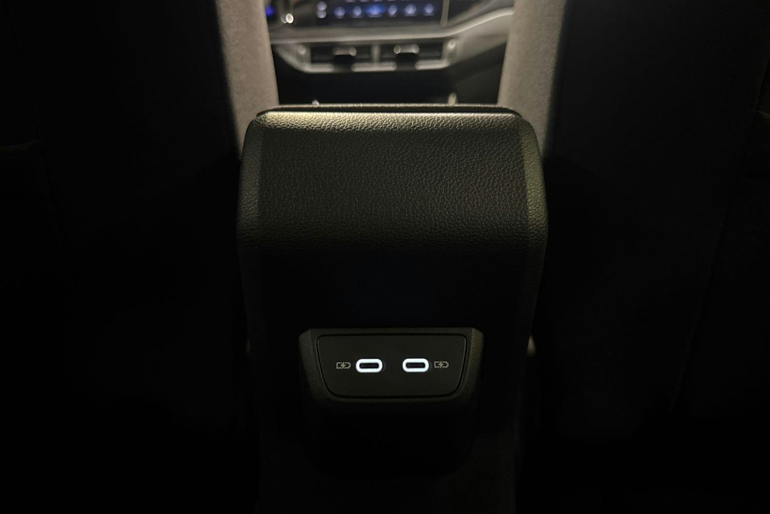 met. punainen Volkswagen Taigo 2025 kuva 12.