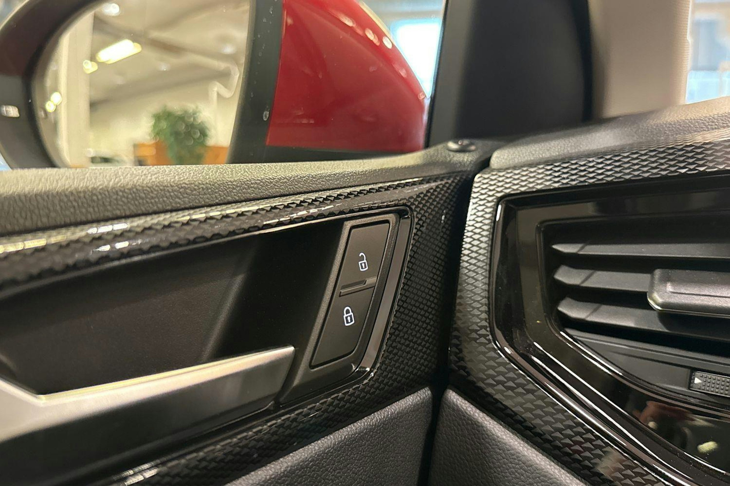 met. punainen Volkswagen Taigo 2025 kuva 18.