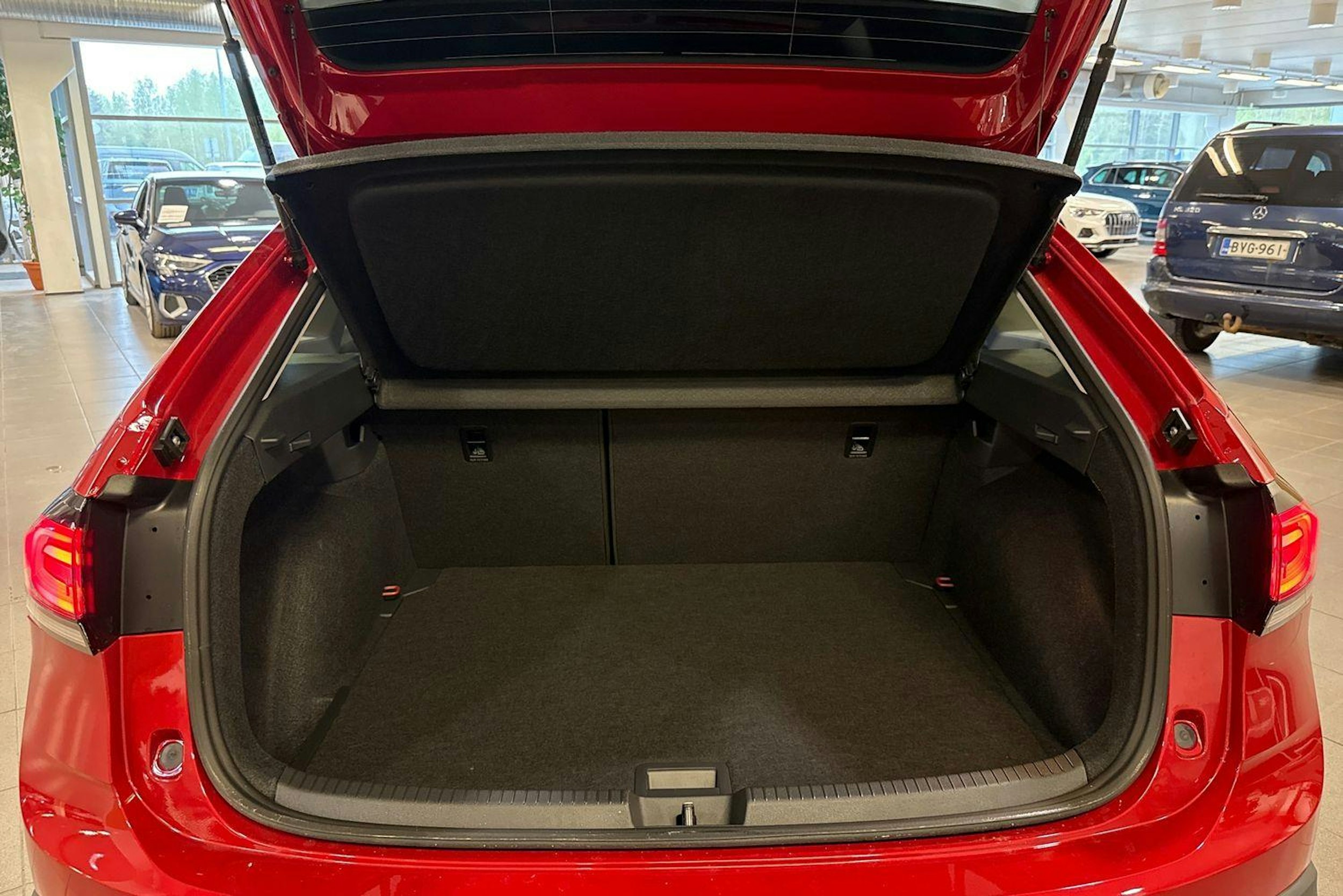 met. punainen Volkswagen Taigo 2025 kuva 26.