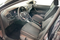 musta Volkswagen Taigo 2025 kuva 6.
