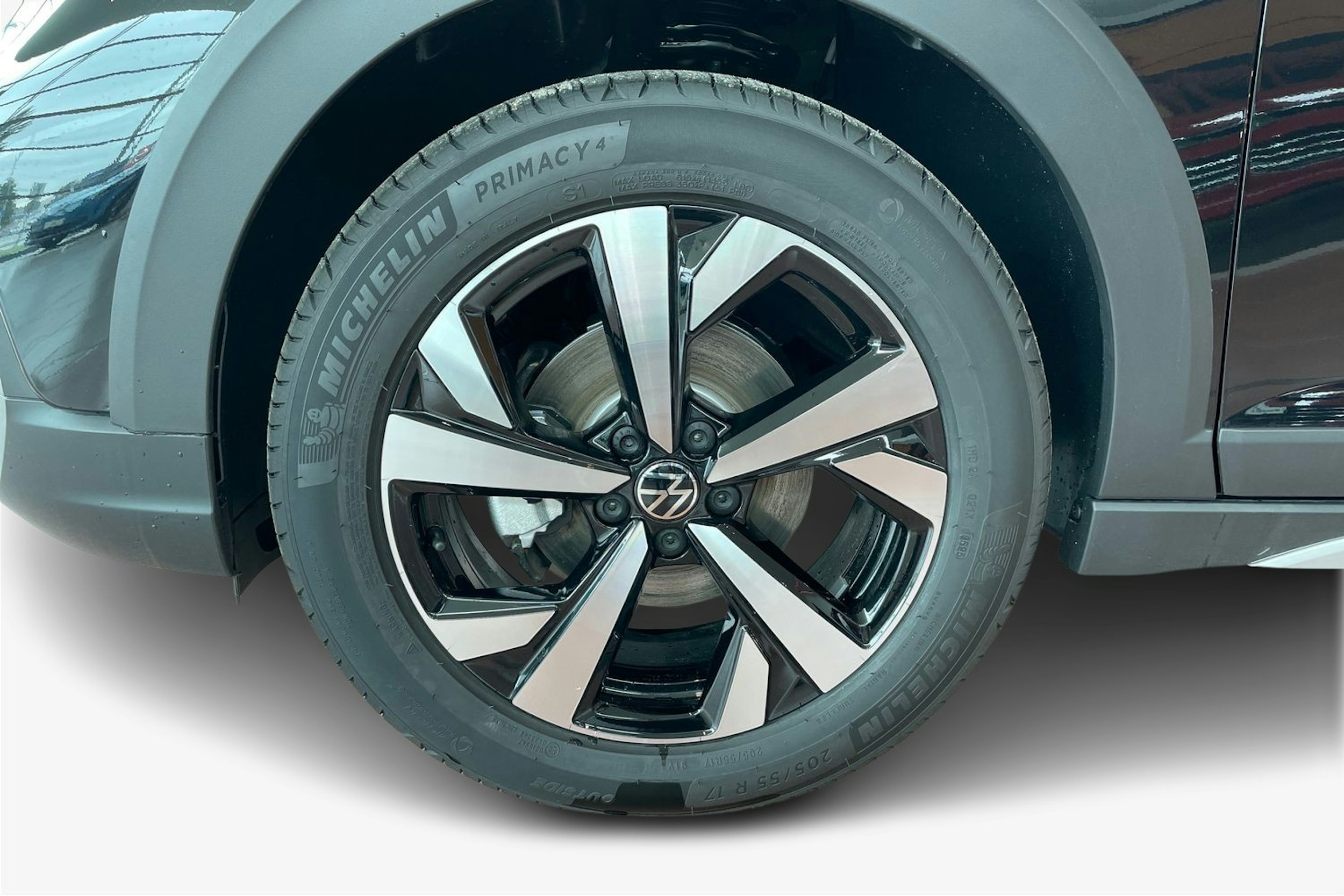 musta Volkswagen Taigo 2025 kuva 9.