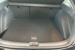musta Volkswagen Taigo 2025 kuva 14.