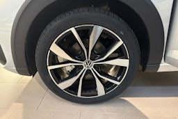 harmaa Volkswagen Taigo 2025 kuva 10.