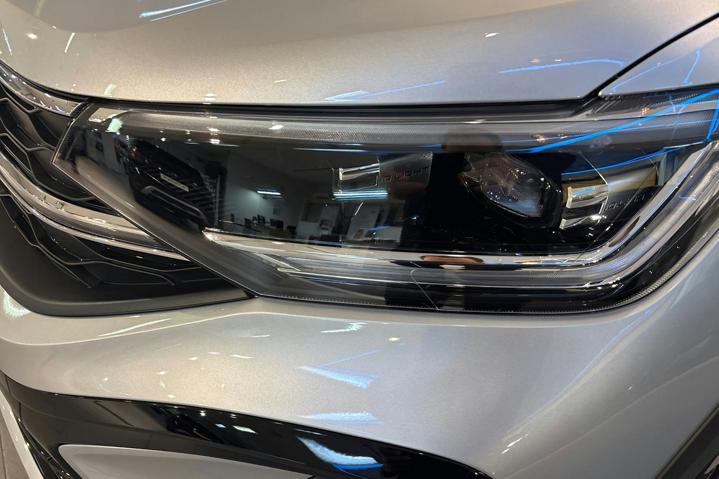 harmaa Volkswagen Taigo 2025 kuva 14.