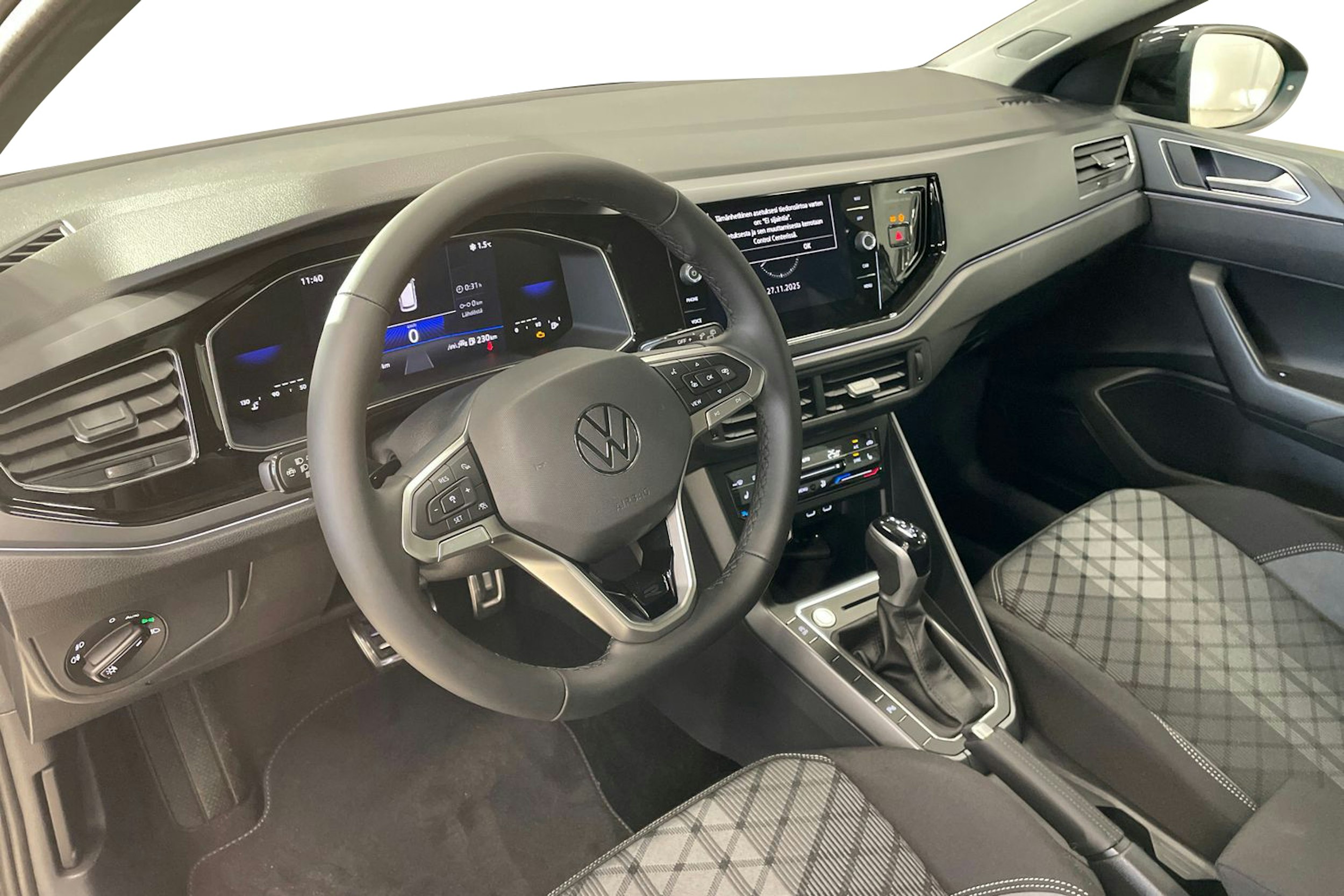 musta Volkswagen Taigo 2025 kuva 6.