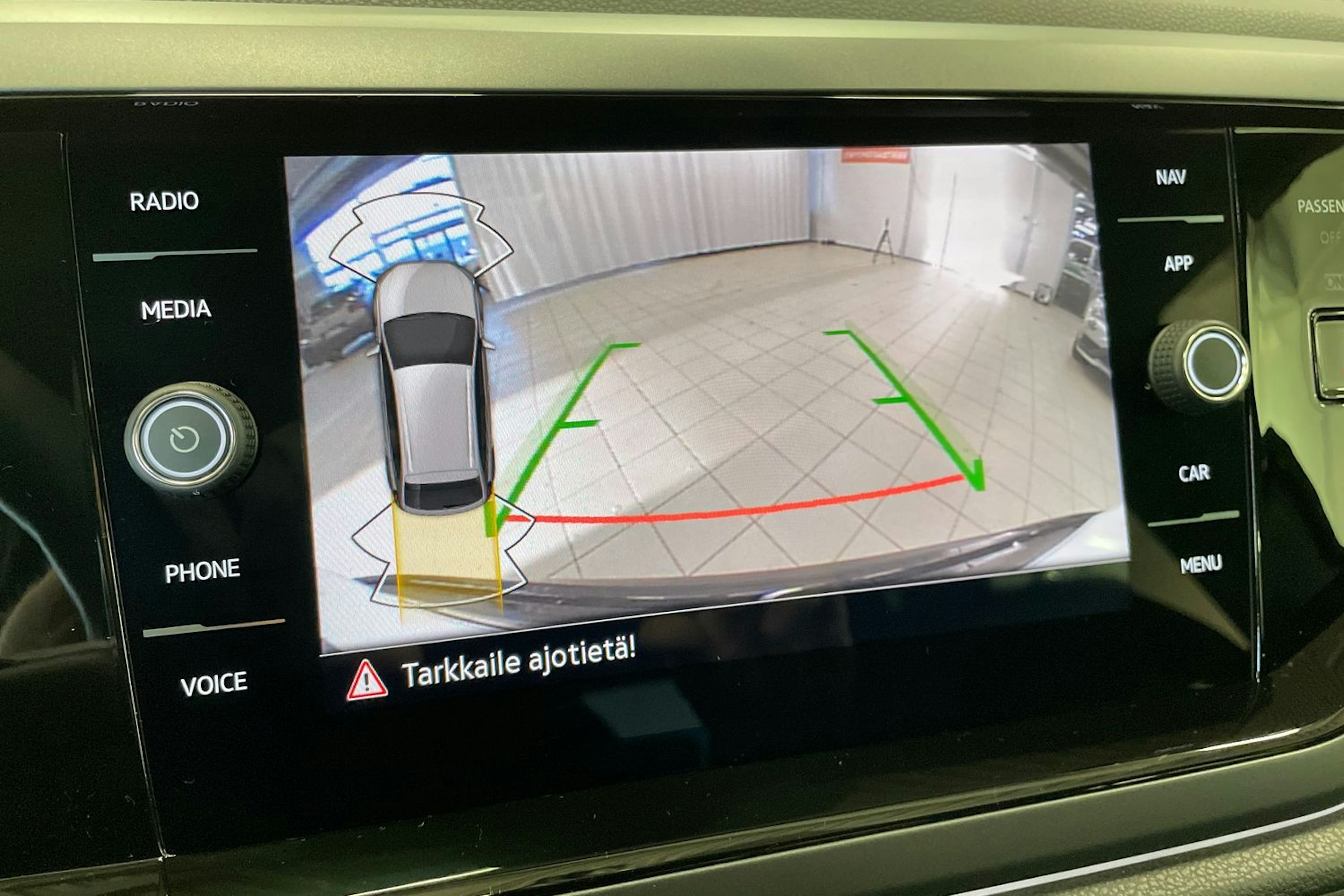 musta Volkswagen Taigo 2025 kuva 11.