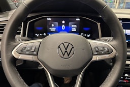 punainen Volkswagen Taigo 2026 kuva 12.