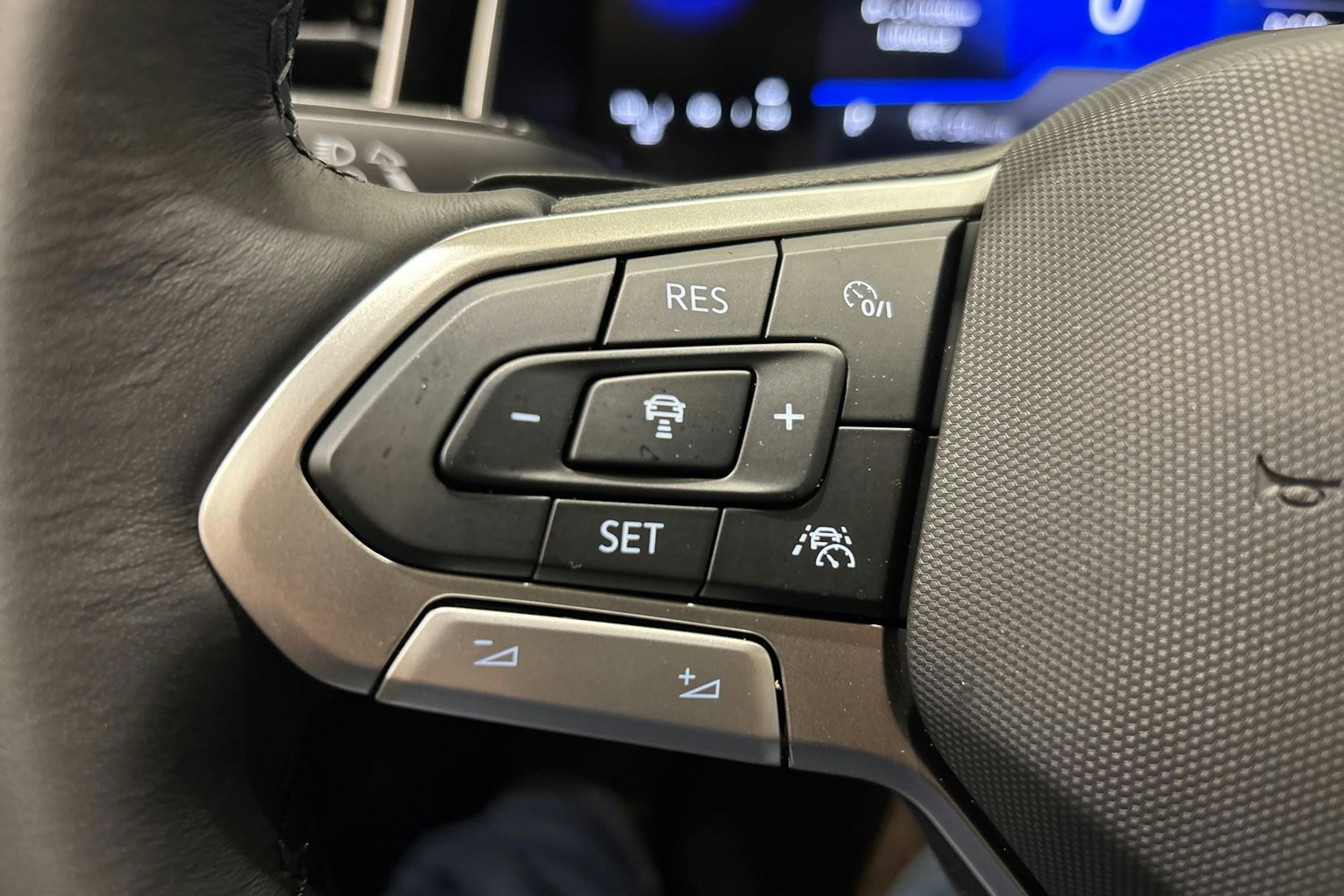 punainen Volkswagen Taigo 2026 kuva 14.